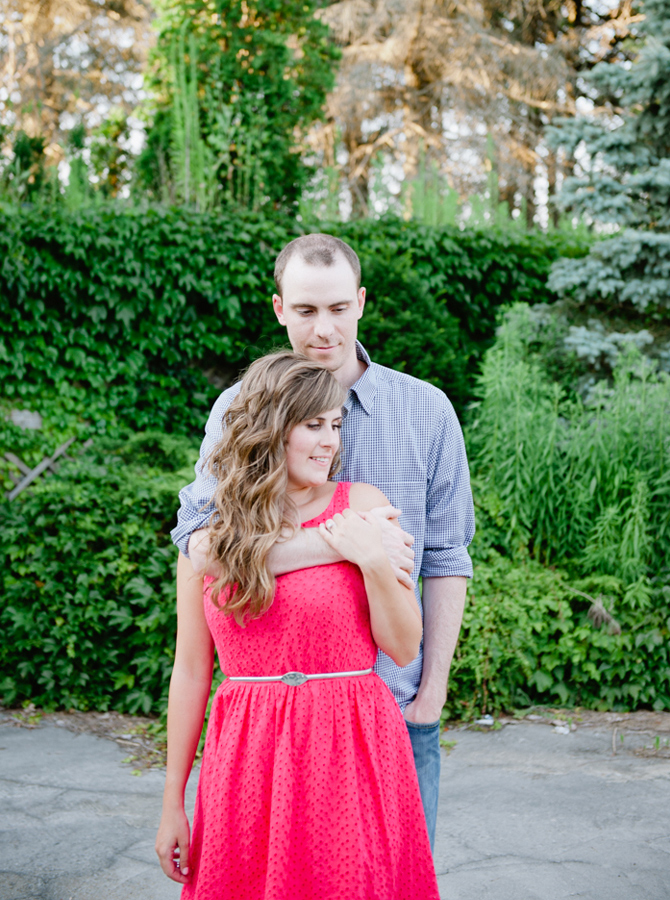 Geminie-Photography-Cullen-Gardens-Whitby-Engagement-Session-10
